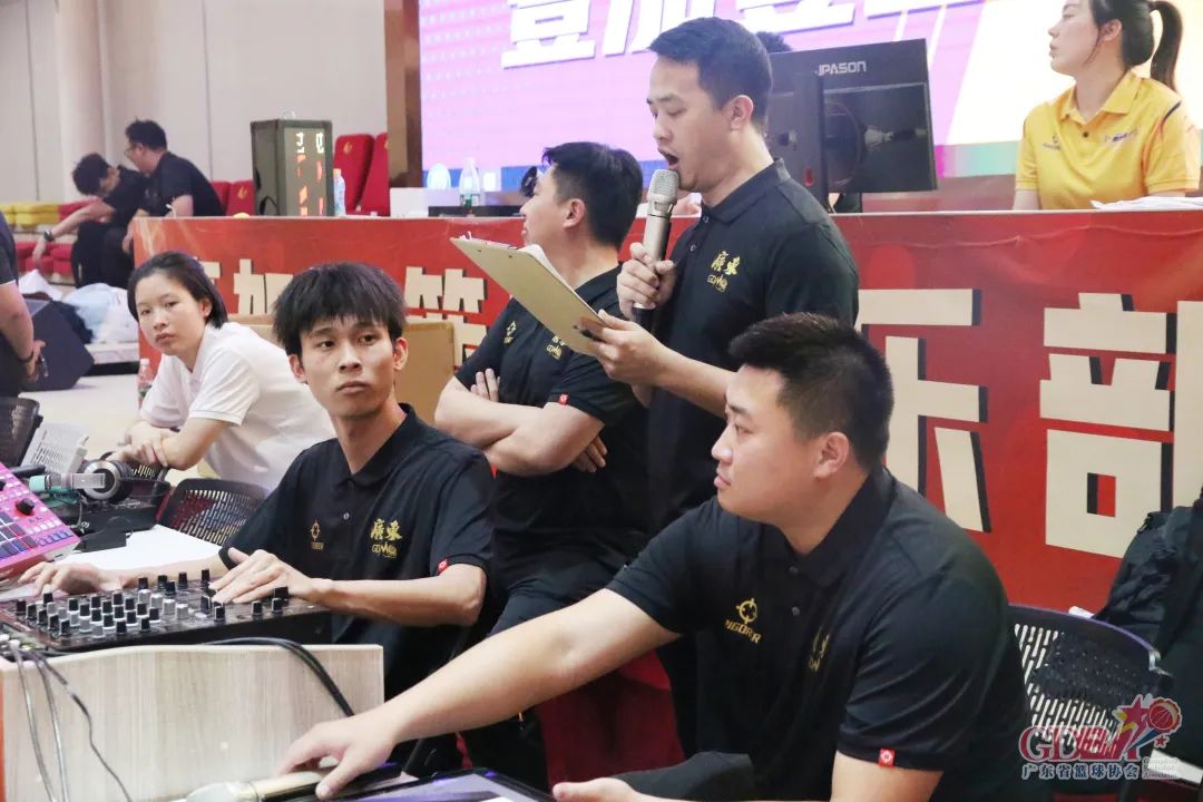 篮球基本手势规则视频教学_篮球手势视频教程_篮球手势0-20