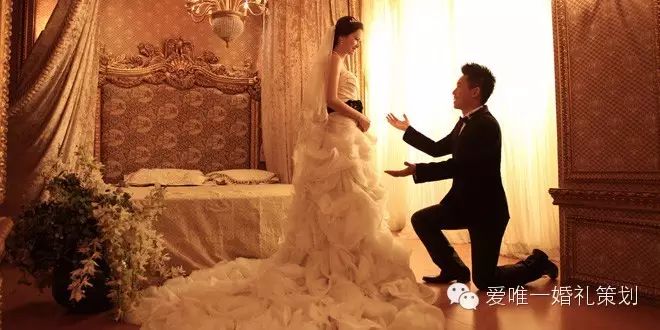 室内婚纱照好还是室外婚纱照好_婚纱照风格类型室外室内_婚纱室外实景图片大全