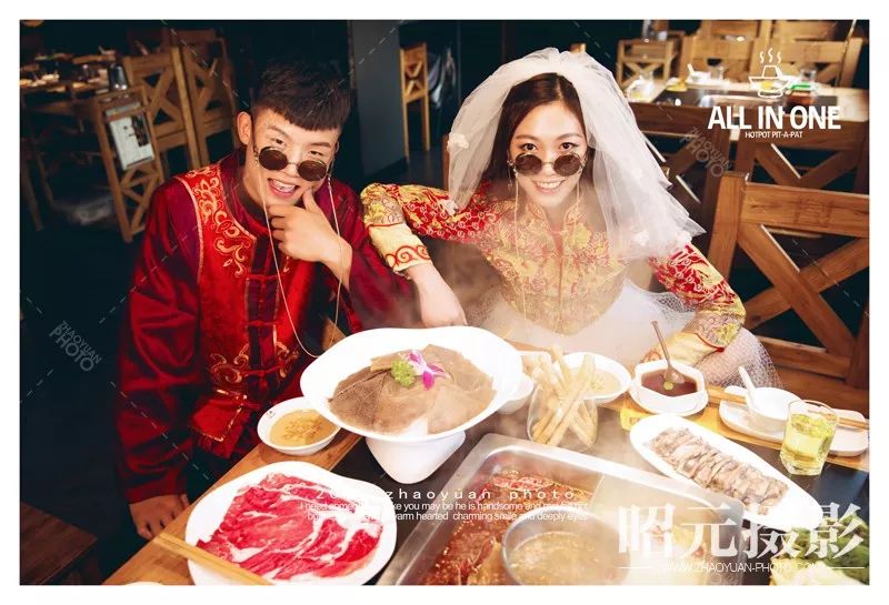 婚纱外景_婚纱彩色外景照系列图片_彩色系婚纱照外景