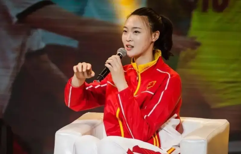 东京奥运女子举重金牌_东京奥运会举重冠军女生_东京奥运会上举重冠军女子