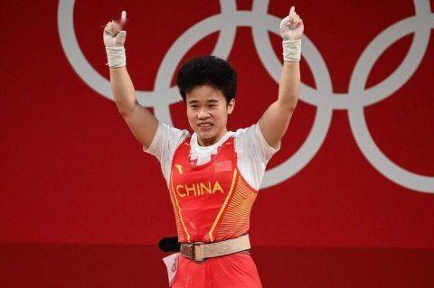 东京奥运会上举重冠军女子_东京奥运会举重冠军女生_东京奥运女子举重金牌