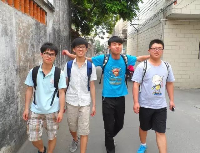蛋糕足球_足球蛋糕球技巧女生版教学_蛋糕足球图案