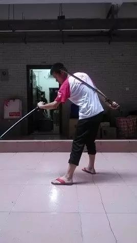 足球蛋糕球技巧女生版教学_蛋糕足球图案_蛋糕足球