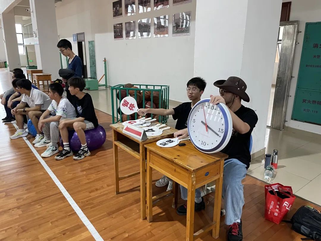 篮球裁判判罚新规则解读_裁判篮球规则_裁判法篮球
