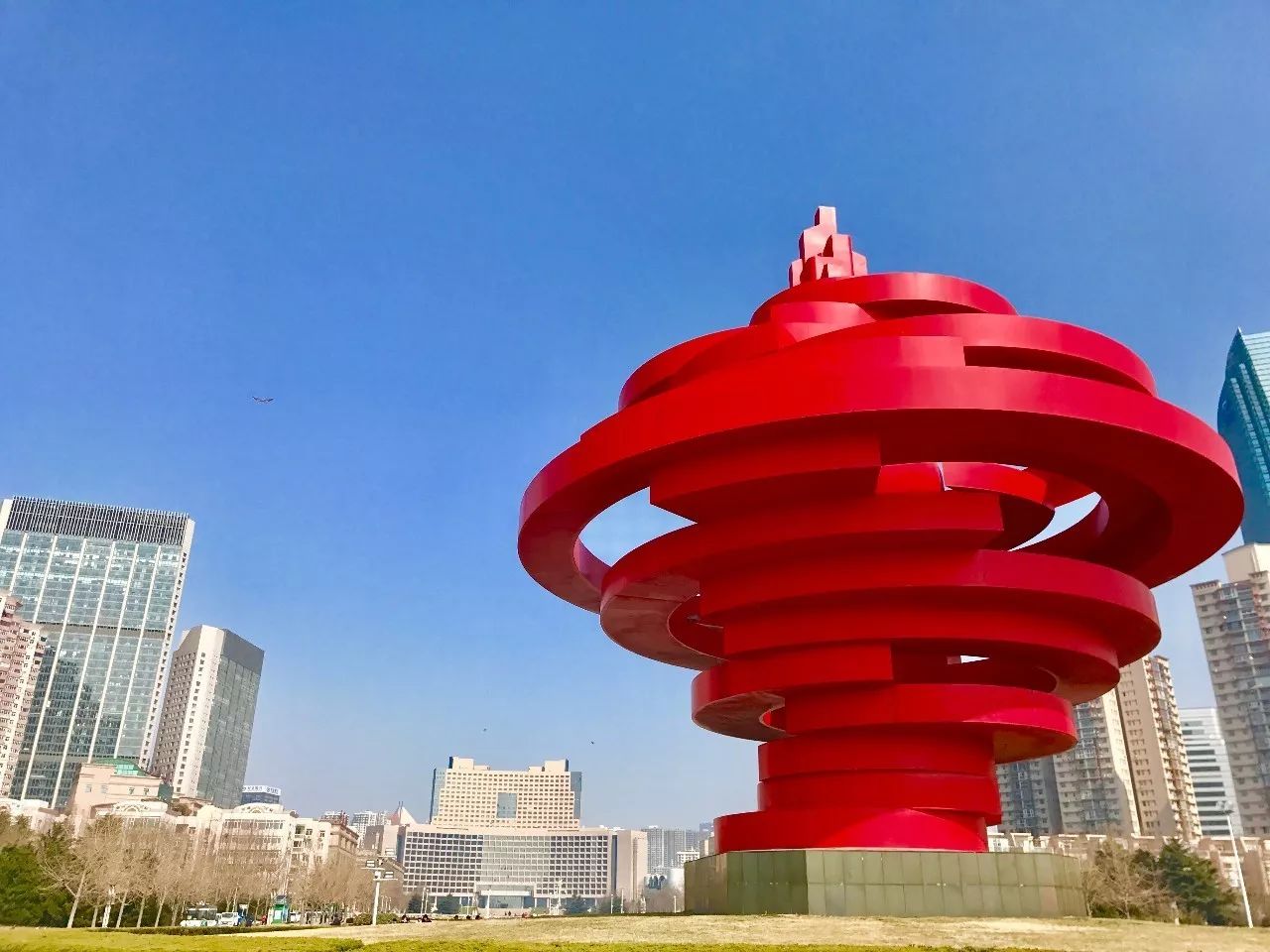 青岛拍婚纱照最佳时间_青岛婚纱照什么时间拍比较好_青岛拍婚纱照几月份合适