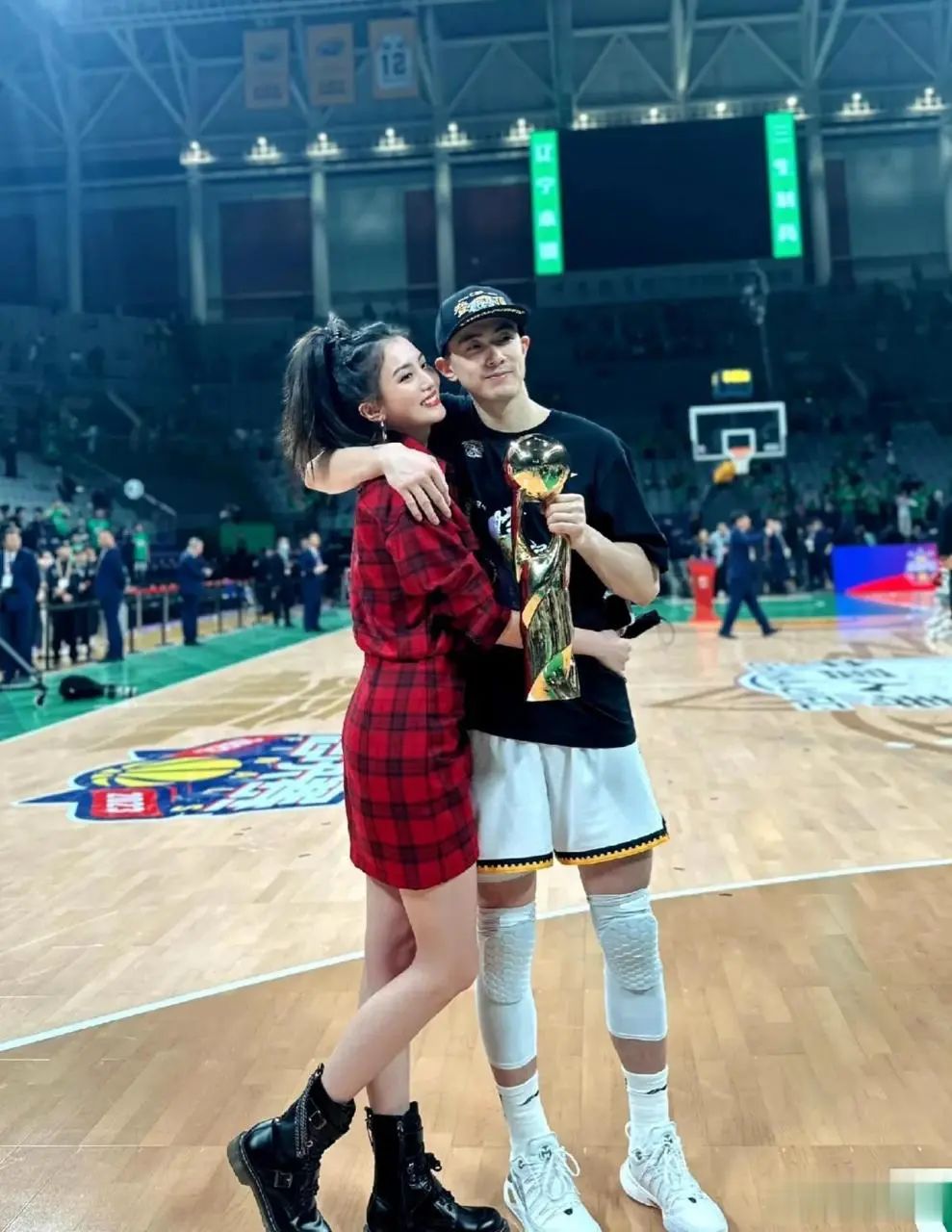 2018辽宁篮球总冠军mvp_辽宁男篮2018夺冠_辽宁18年冠军
