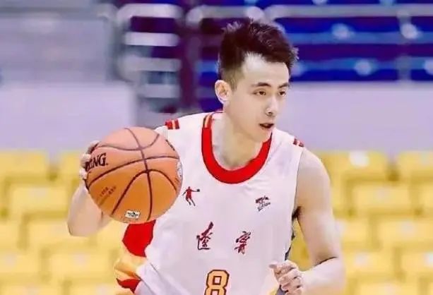 2018辽宁篮球总冠军mvp_辽宁18年冠军_辽宁男篮2018夺冠