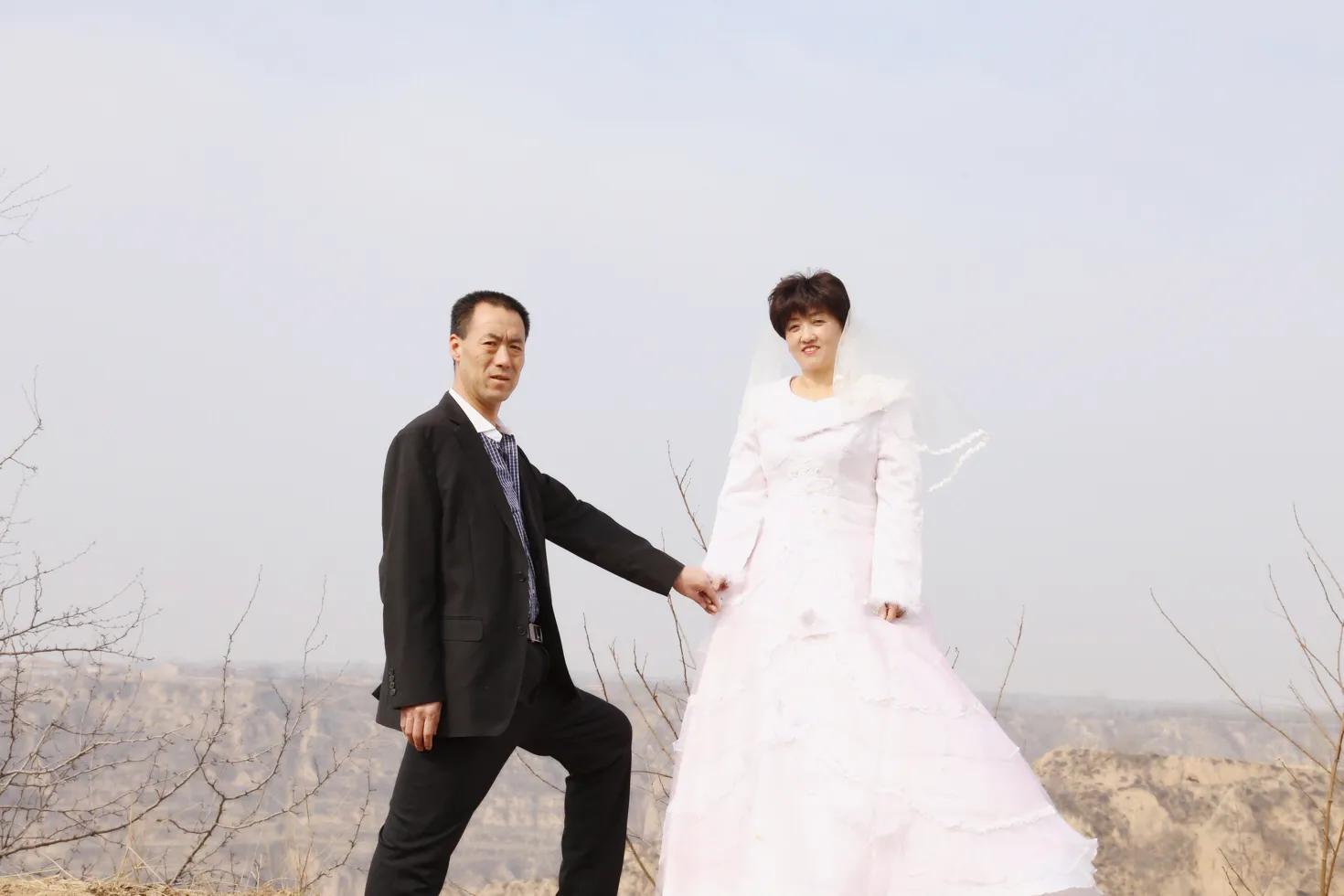 拍婚纱照带父母_拍婚纱照父母要干涉吗_跟父母同拍婚纱照