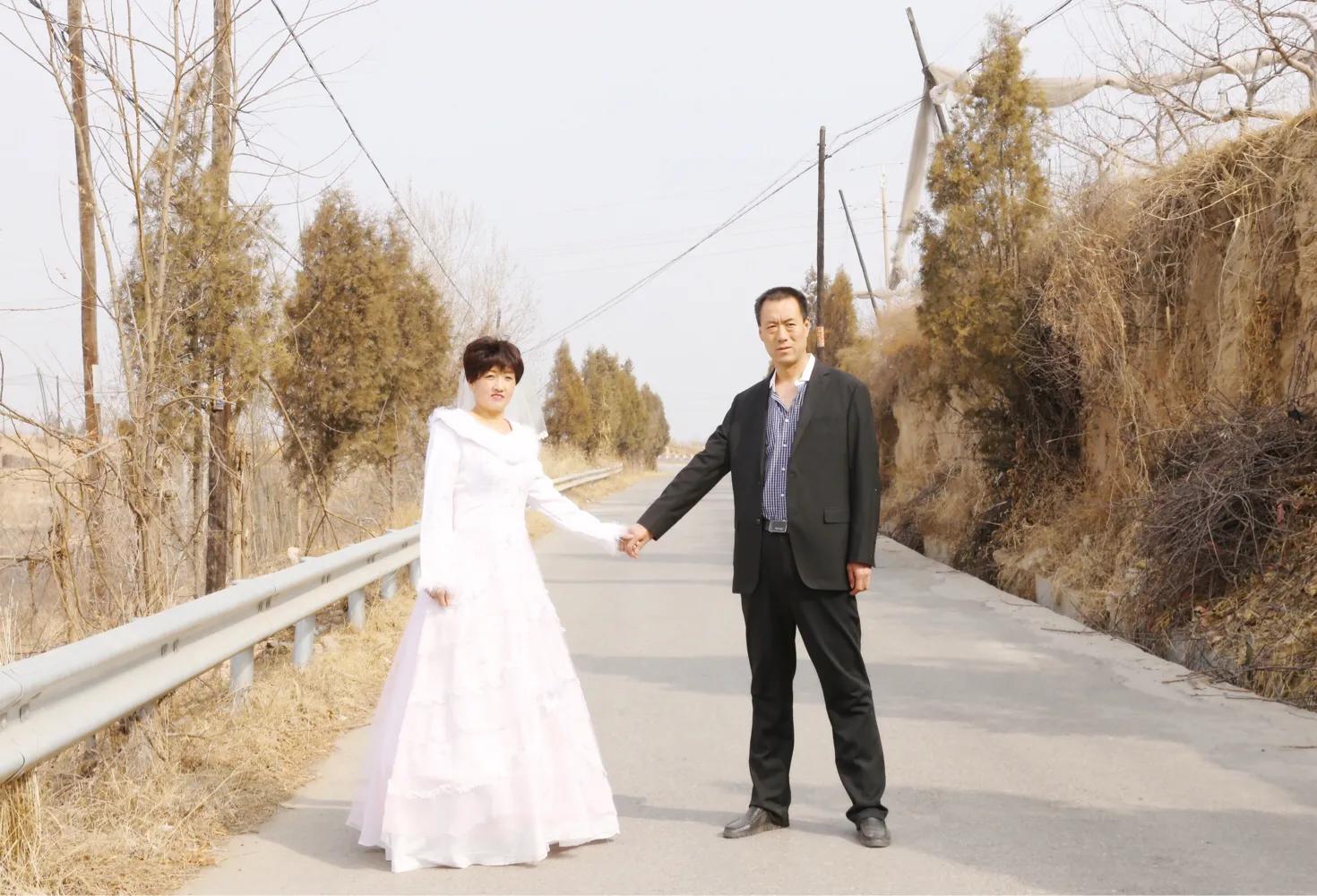 拍婚纱照带父母_跟父母同拍婚纱照_拍婚纱照父母要干涉吗