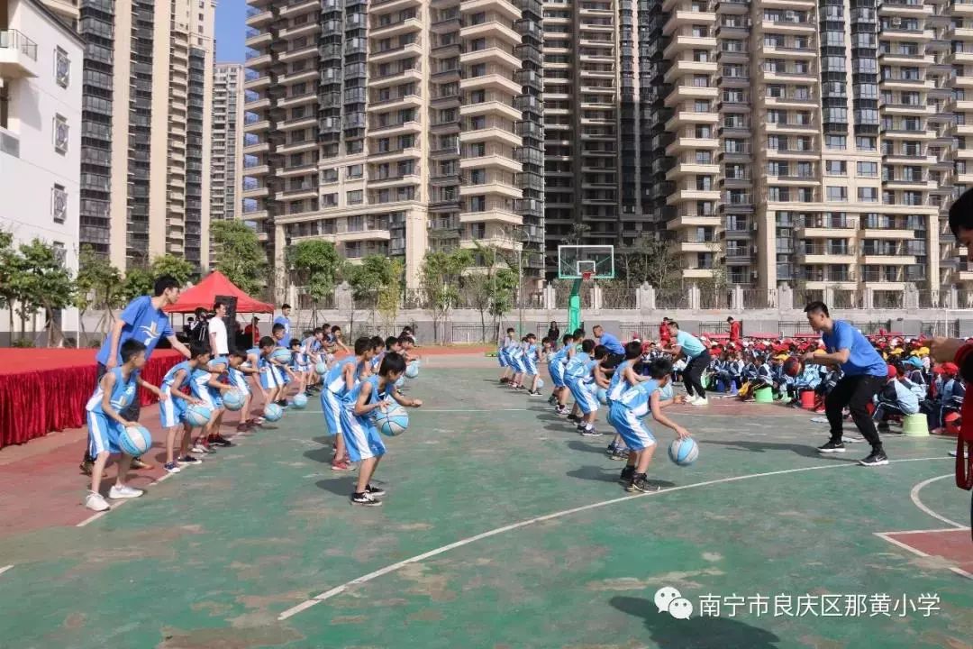 2020年南宁市篮球联赛_南宁市篮球高中联赛_南宁市中小学篮球联赛冠军是谁
