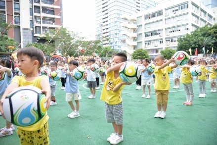 篮球玩法规则橄榄球是什么_篮球场橄榄球的玩法和规则_篮球橄榄球