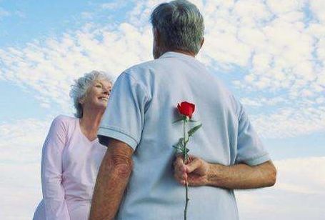 感人寄语夫妻矛盾的句子_关于夫妻矛盾的感人寄语_关于夫妻之间矛盾的情感语录