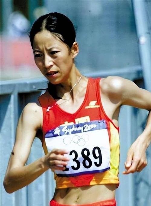 王丽萍竞走夺冠央视解说视频_王丽萍夺过几次竞走冠军_王丽萍夺冠完整视频