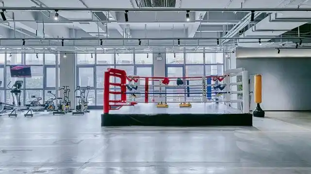 健身房私教武汉_武汉健身教练培训的正规机构_武汉健身房私教价格