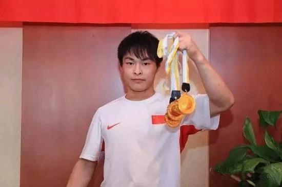 实况足球中国勇夺世杯冠军_中国足球世界杯视频实况足球_实况足球国际冠军杯