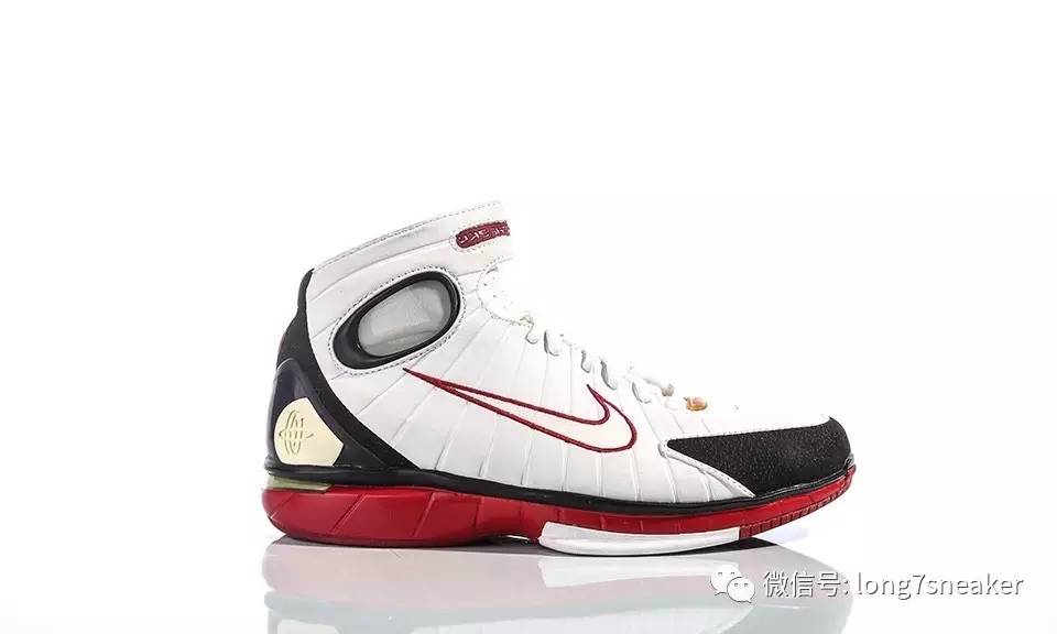 历史风的篮球鞋有哪些品牌_篮球鞋老牌子_历代篮球鞋