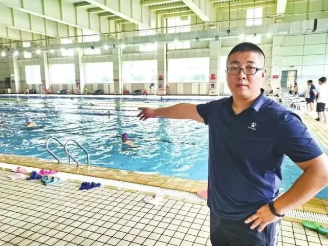 长春游泳教练黄健庭：从运动员到奥运冠军启