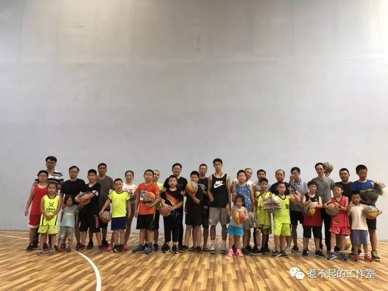 台湾高中篮球第一人_台湾高中篮球运动员_2018台湾高中篮球冠军
