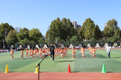小学生体操的队形_体操队形小学生图片_小学生体操入场队形视频