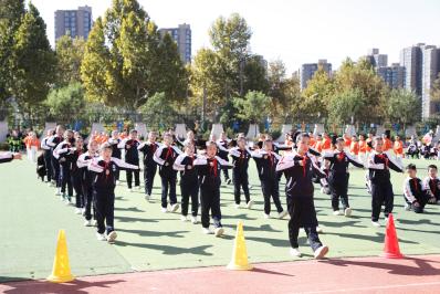 小学生体操入场队形视频_小学生体操的队形_体操队形小学生图片