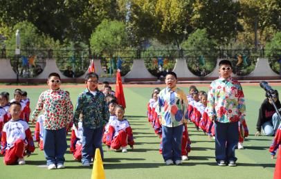 小学生体操的队形_小学生体操入场队形视频_体操队形小学生图片