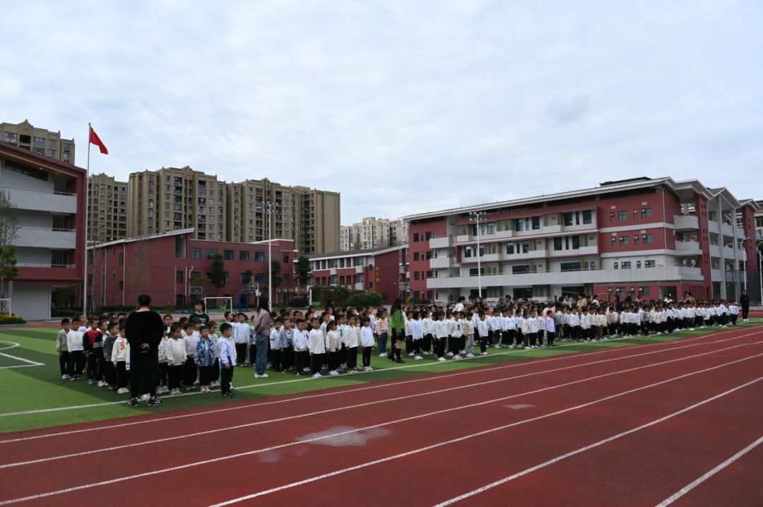 小学生体操的队形_体操队形小学生图片_小学生体操队形变换