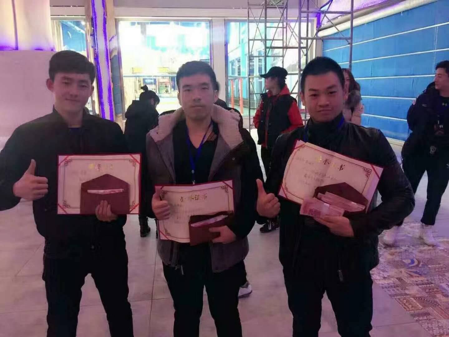 陈徐健身房私教_上海健身私教课价格_健身请私教有用吗