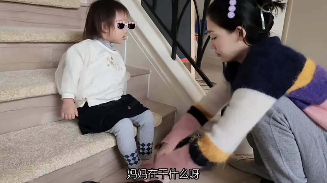 郑恺帮苗苗选婚纱_郑恺跟苗苗拍婚纱照是真的吗_苗苗郑恺婚戒
