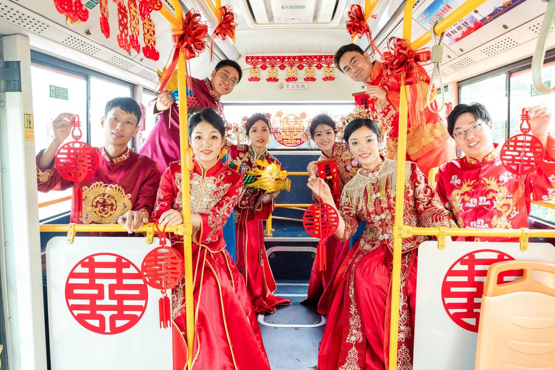 青岛司仪价格_结婚司仪青岛_青岛婚礼主持