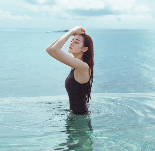 潜水游泳衣技巧穿法图解_潜水游泳衣技巧穿法视频_穿潜水衣游泳技巧