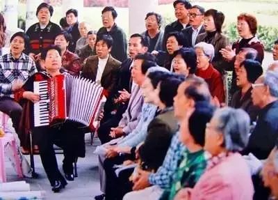 游泳技巧方法有哪些_游泳的技巧与方法_游泳技巧方法图解