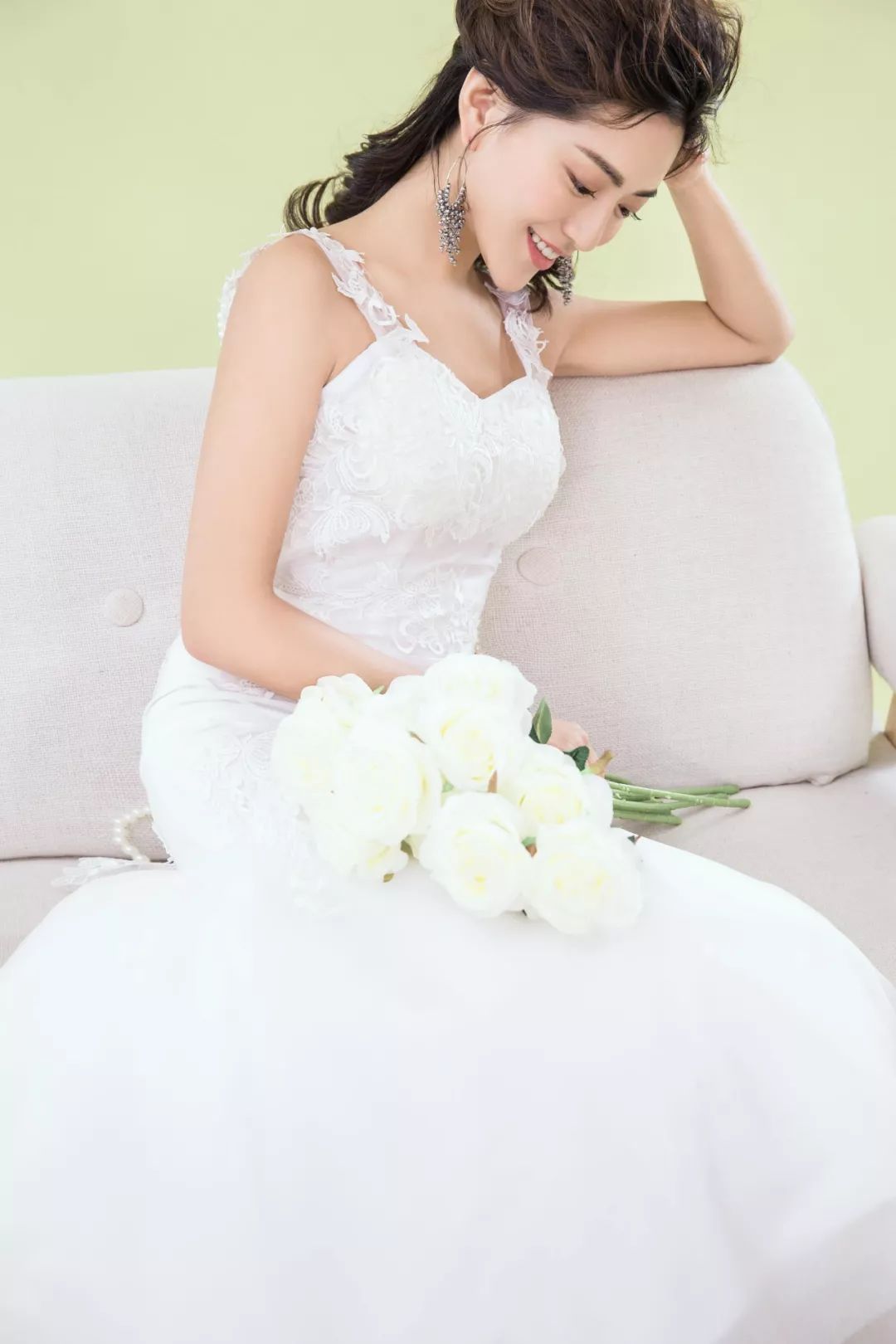 沙漠婚纱照准备什么_沙漠婚纱照多少钱_婚纱照沙漠拍摄风格