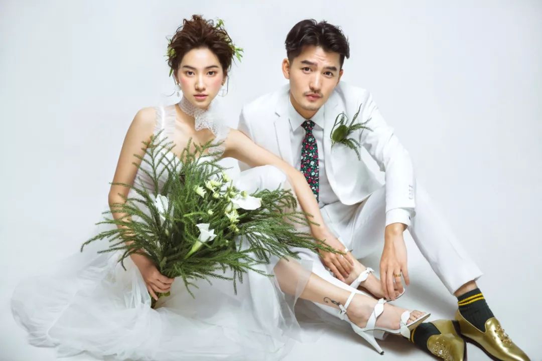 沙漠婚纱照准备什么_婚纱照沙漠拍摄风格_沙漠婚纱照多少钱