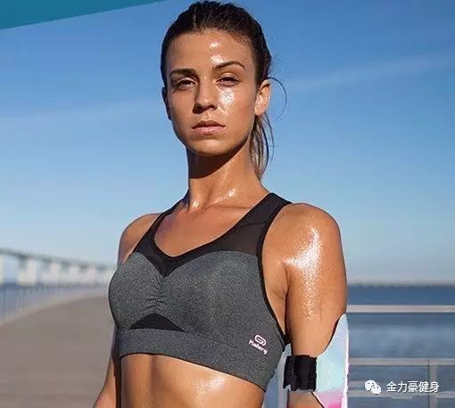 女人健身运动_健身项目女生_女生健身房有哪些运动