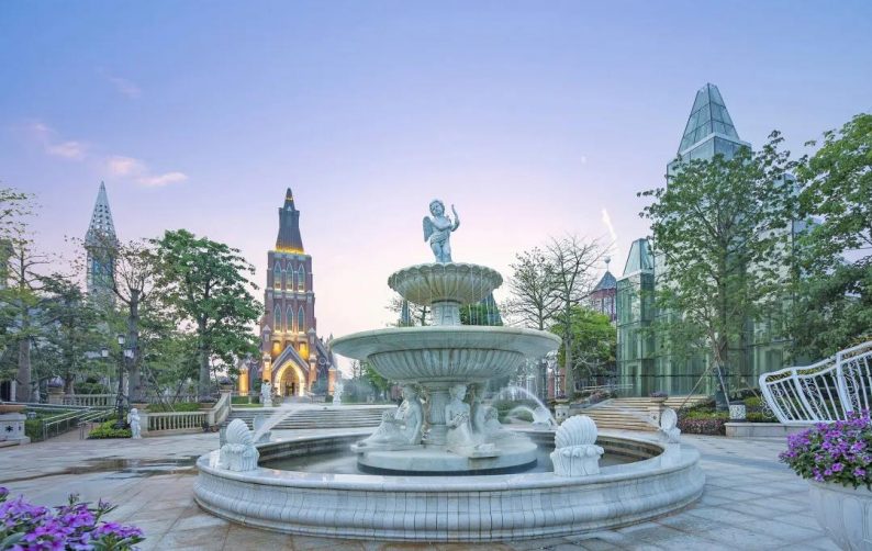 鲜花婚礼现场布置效果图_鲜花岛礼仪婚庆_鲜花岛婚庆礼仪图片