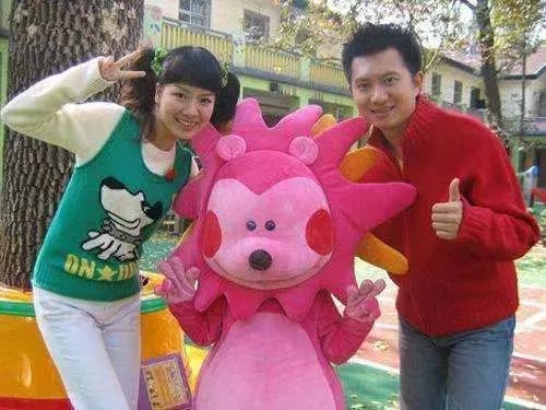 夫妻相处卡通视频_夫妻卡通人物_夫妻卡通画像