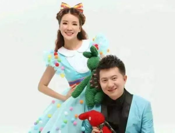 夫妻相处卡通视频_夫妻卡通人物_夫妻卡通画像