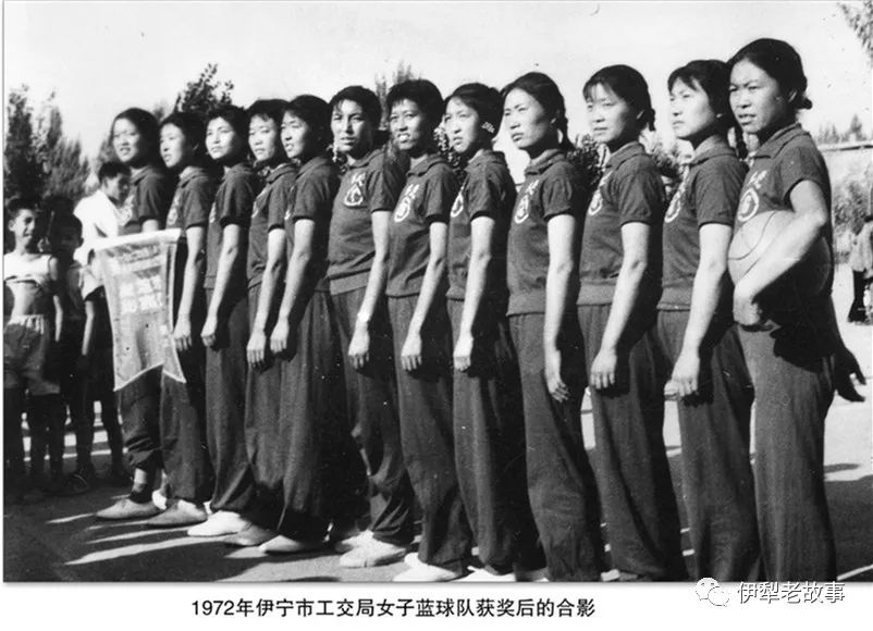 篮球怎么算推人犯规_篮球比赛推人犯规的罚则_篮球比赛推人的判罚规则