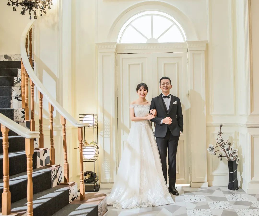婚纱照室内拍摄_婚纱室内照片_室内婚纱照准备工作内容