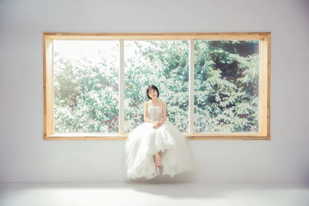婚纱照室内拍摄_婚纱室内照片_室内婚纱照准备工作内容