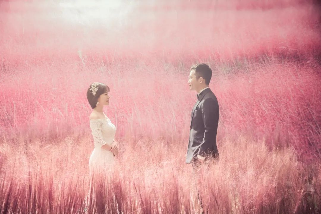 婚纱室内照片_婚纱照室内拍摄_室内婚纱照准备工作内容