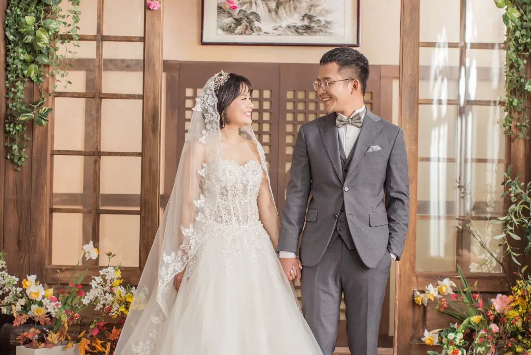 室内婚纱照准备工作内容_婚纱室内照片_婚纱照室内拍摄