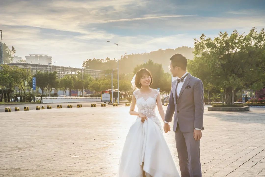 婚纱室内照片_室内婚纱照准备工作内容_婚纱照室内拍摄