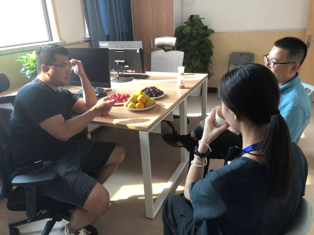 游泳冠军游泳照片_游泳冠军照片图片_游泳冠军照片高清