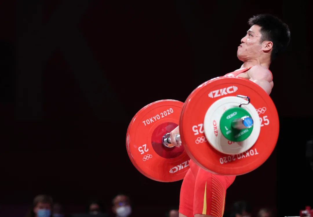 奥运举重冠军男子2021_中国举重男子奥运会冠军_奥运举重男子冠军会中国名单