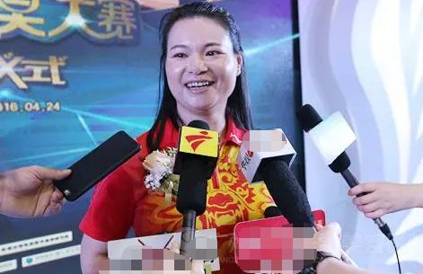 退役的举重冠军_举重冠军退役后的悲惨_举重世界冠军退役后