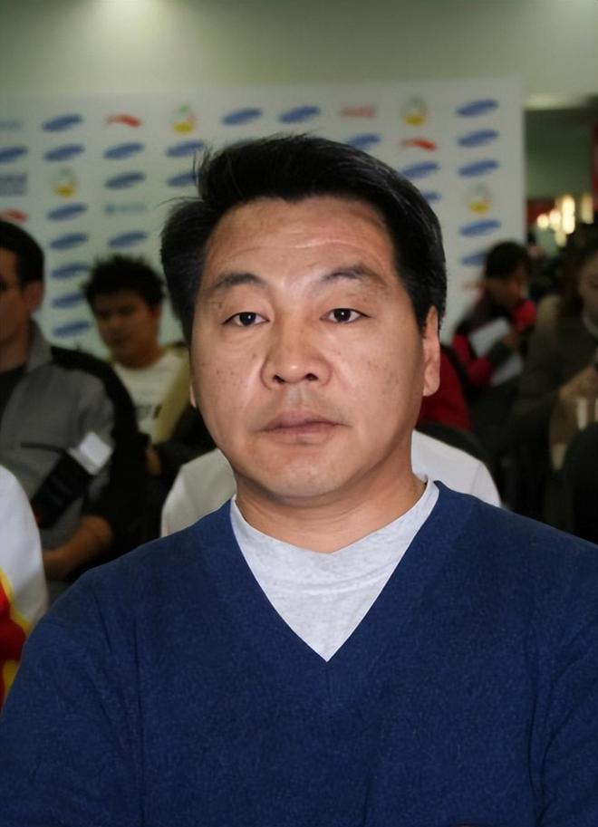 退役举重冠军世界后有多少人_举重退役选手_举重世界冠军退役后