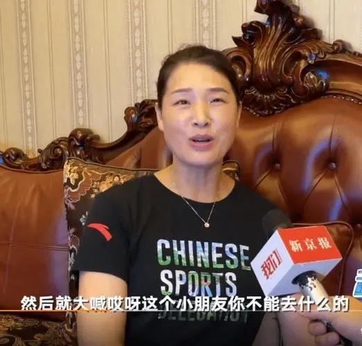 张宇菲游泳比赛视频_张宇霏游泳冠军_游泳冠军赛张雨霏