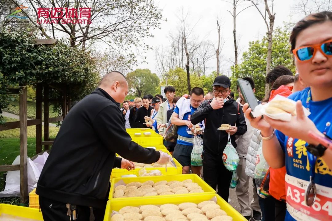 跑马拉松祝福的句子_给跑马拉松的祝福语_马拉松跑步祝福语