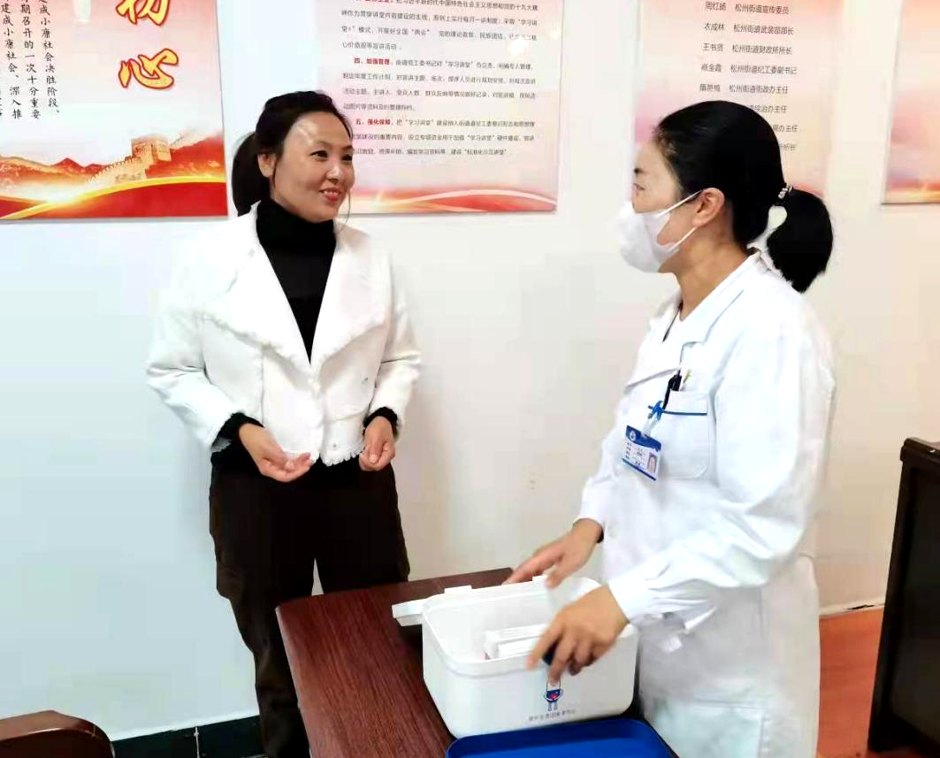 日常家庭药箱配什么药_怎样配备家庭药箱_家庭药箱需要配备什么常用药